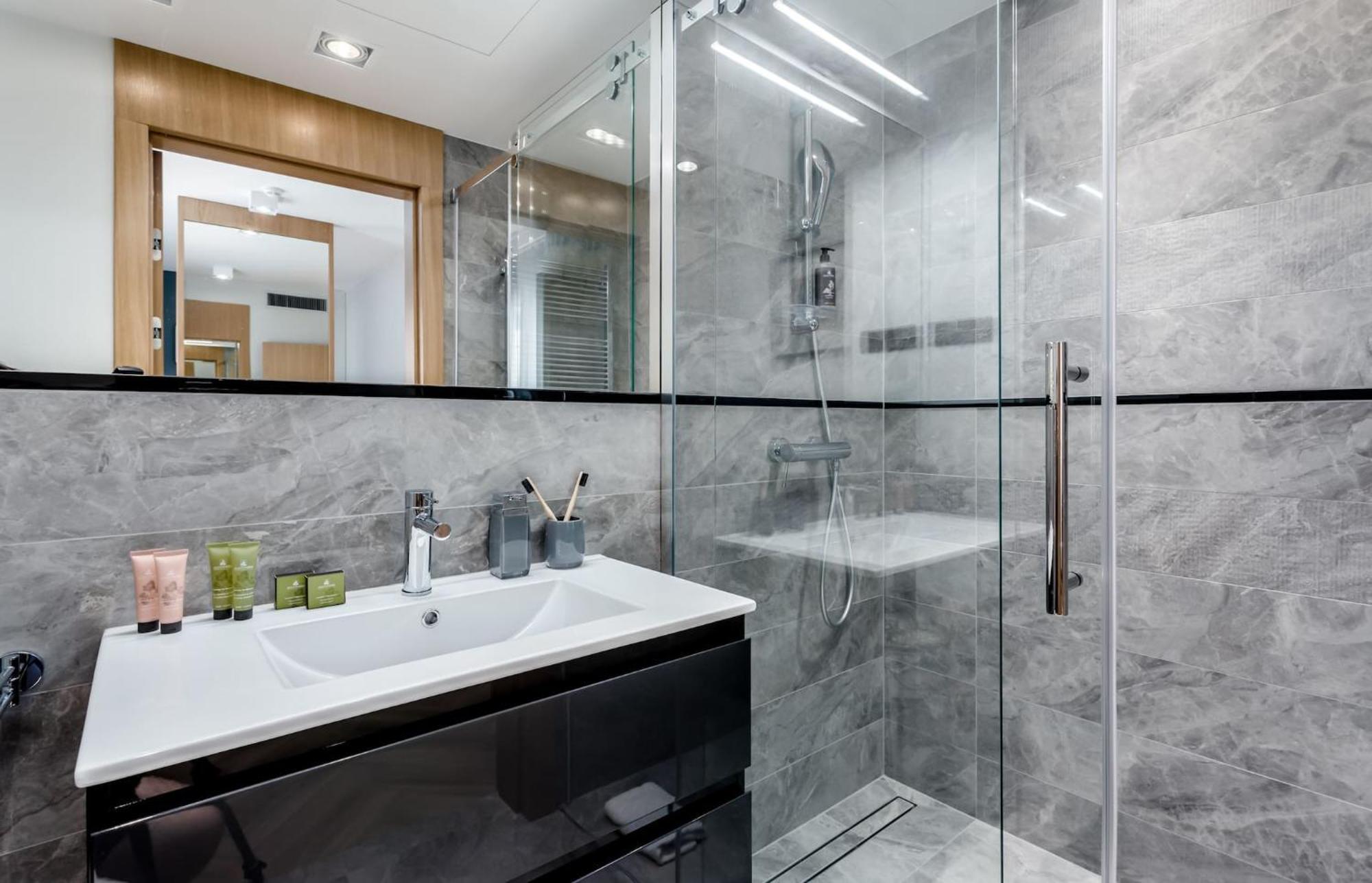 Deo Plaza - W Sercu Gdanska By Rent Like Huoneisto *